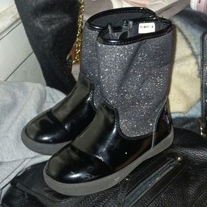 Black sparkly girls size 9 winter boots